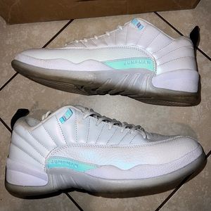 Jordan 12 Easter size 8